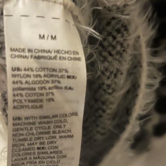 SALE 🎁 NEW Black, grey and white cheetah print sweater. Stunning and size M. - Picture 8 of 11